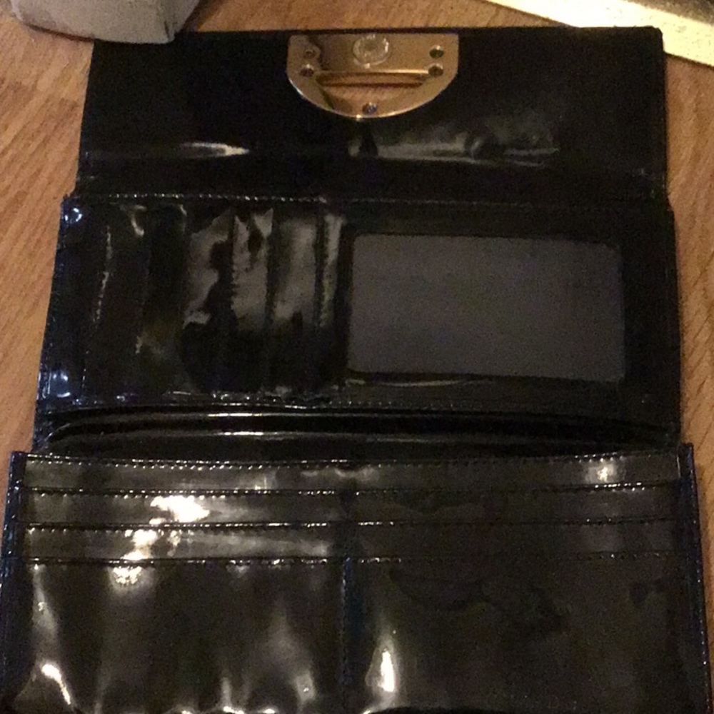 Christian Dior patent leather wallet💋flash sale💋 - Picture 3 of 7
